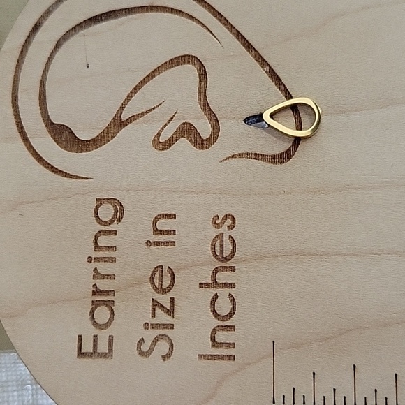 Hollow Raindrop Stud Earrings, choice of color - Picture 2 of 3